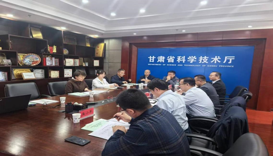 甘肃省治沙研究所主持完成的两项省重点研发计划项目顺利通过验收